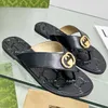 Slippers Femmes G Fashion Rubber Rubber Bottom Flip Flops Chaussures Plat Caulal Beach Slides Jurling Imprimer en cuir Designer Sandales 358