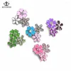 Urok bransoletki Royalbeier 1pcs Flower Snap Button 18 mm Metal Charms Pies Piez z Rhinestone na biżuterię bransoletki