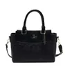 2023 Fashion Classical Womens Bag 2023 Ny nischdesigner Fashion Tote Bag med avancerad tryckt bärande crossbody-väska 02