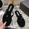 Designer Womens Flat Pure Black Veet Leather Flip-Flops Thin Band Assembly Sandaler Size35-41 med dammväska originalkvalitet