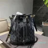 Sac Seau Sac Bandoulière Femme Sacs Diagonaux Tissu Denim Imprimé Lettre Décoration Modélisation Mode Longueur de Sangle Ajustable Grande Capacité