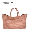 Handbag Bottegvenetas Cabat 2024 Woven Vegetable Basket Big Bag Leisure Travel Computer File Classic One Shoulder Womens