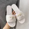 Designer damessandalen zomer luxe pantoffels 2023 zomer nieuwe ketting ruit flip-flops mode strandvakantie sandalen uit