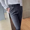 Calças masculinas de terno 2024, novo estilo britânico, negócios, casual, sólido, slim fit, calças retas para homens, calças formais, roupas masculinas 240318