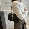 Versatile Small Fragrant Wind V-shaped Checkered Square Bag for Women Bags Winter Fashion Instagram Popular Chain Single Shoulder Crossbody