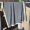 Écharpe en laine de soie double face en velours haut de gamme pour femmes tempérament polyvalent de haute qualité laine de soie d'hiver grande écharpe carrée écharpe entière