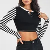 Kvinnors T-skjortor Kvinnor Fashion Wild Crop Tops Stripe Långärmad kontrast Färgknappar V-Neck T-shirts Spring Retro Slim Fit Streetwear