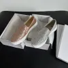 Piatti scarpe coreane in bocca poco profonda sneaker femminili casual femminili di grandi dimensioni femminili con pelliccia di punta rotonda 2024 grandi dimensioni nuovi glitter slipon