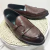 HBP Non-Merk Grote Maat 38-48 Fashion Design Comfortabel Zwart Bruin Heren Loafer Schoenen Met Dubbele Monnik Band