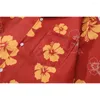 Chemises décontractées pour hommes Fleur rouge Full Print Beach Hommes Bouton Collier Vintage Chemise à manches courtes