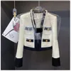 Little Fragrance Zweiteiliges Streetwear-Set, stilvolle Tweed-Jacke mit V-Ausschnitt, A-Linien-Rock mit hoher Taille und geteilter Hose mit weitem Bein 240304