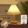 Tischlampen Plissee Schlafzimmer Nachttischlampe Nordischer Stil Massivholz Nacht Homestay Ambient Dekorativ