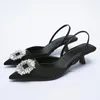 Zapatos de vestir Gatitos Tacones altos 2024 Crystal Wedding Flats