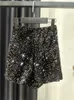 Pantaloncini di velluto nero moda per le donne Pantaloni corti versatili con paillettes lucide Pantaloncini clubwear chic femminili Pantaloni solidi High Street 240319