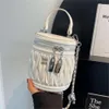 Tani hurtowa ograniczona luz 50% torebka rabatowa Zaawansowana plisowana łańcuch mała torba dla kobiet nowa niszowa przenośna torba kubełkowa