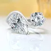 Bagues de cluster Light Luxury Fashion Design Double Stone 925 Bague en argent sterling sertie de diamants à haute teneur en carbone Bijoux de mariage en gros