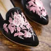 Skor Veowalk Flower Embroidered Women Canvas Flat Loafers Point Toe Comfort Slip On Shoes Handgjorda damer Bomullsbroderi Sneakers