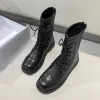 Bottes élégantes avec des talons bas à moitié élevés noirs dames chaussures chaussures pour femmes chaussures laceup laces de veau moyen cosplay nouveau en vente y2k