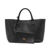 Top Shoulder Bags Womens Large Capacity Shopping Bag Woven Mother Child Tote Bag Fashion Crossbody Commuter Vegetable Basket Handbag 240311