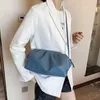 토트 특별 제공 숙녀 숙녀 만두 모양의 겨드랑이 클러치가 주름진 한국 버전의 진정한 첫 번째 층 Cowhide Shoulder Bags