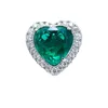 Küme Yüzükleri 925 Sterling Gümüş Aşk Renkli Hazine Yüzüğü Lüks Zümrüt Moda Kalp Şeklinde Kıdemli Ziyafet Cazibesi Ünlü