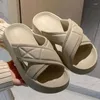 Zapatillas Mujer Plataforma de moda Diseño cruzado 2024 Casa de verano Interior Ocio Diapositivas Zapatos Ducha Sandalia femenina