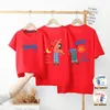 Pai mãe filha filho crianças roupas roupas de bebê moda desenhos animados camiseta verão mãe pai e me família olhar combinando 240311