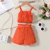 Kleidungssets Baby Mädchen Sommer 2-teiliges Outfit Einfarbig Rüschen Knopf Cami Tops Gürtel Shorts Kleidung