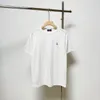 디자이너 남성 기본 비즈니스 폴로 티셔츠 패션 패션 프랑스 브랜드 남자 티셔츠 수 놓은 완장 배지 폴로 셔츠 반바지 004