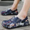 Sandals 4045 Mens Mules & Clogs Summer Sandals EVA Flat Heel Letter Print Nonslip Soft Sole Beach Slippers Male Garden Shoes Hy29B