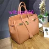 Women Totes Handbag L Lychee Patterned Bag with Lock Buckle Large Capacity Single Shoulder Womens Cowhide Carrying Out with logo