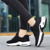 أحذية نساء تمشي أحذية رياضية مكتنزة الصيف Simple Style Simple Strainers Antiodor Sneakers مناسبة لمناسبات مختلفة