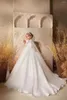 Flickaklänningar spetsar puffy blommaklänning för bröllop lysande vit satin golvlängd barn födelsedag första nattvards boll klänningar