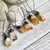 Boucles d'oreilles pendantes ER42110, citrine brute, cristal jaune, noir de canon, plaqué métal, forme libre