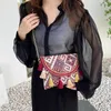 Kvällspåsar vintage kedja Tassel Crossbody Bag kuvert Koppling Purse Summer Vocation Embrodery Messenger Shoulder Women