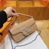 Shop design handbag wholesale retail Womens Bag 2024 Spring New Elegant Small and Fragrant Shoulder Chain Bags