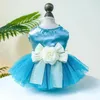 Vêtements pour chiens Pet Outfit Robe Princesse avec 3D Fleur Bow Décoration Mesh Splicing Fashion Cat Jupe Vêtements pour