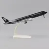 Metal Aircraft Model 20CM1 400 Zealand Boeing777 Metal Replica med landningsutrustning Alloy Material Aviation Simulation Boy Gift 240307