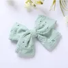 Hårtillbehör 24st/Lot 3.0 "Inch Grosgrain Lace Flower Knotbow Baby Hairband Girls Born Clip Headwear