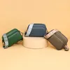 Förvaringspåsar äkta läder crossbody väska mode mobiltelefon bärbar fast färg justerbar rem enkel casual för helgsemester