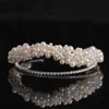 Tiaras White Pearl Rhinestone 웨딩 신부 헤어 액세서리 수제 고급 헤어 밴드 여성 헤드 밴드 파티 선물 머리 보석 크라운 Y240319