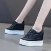 Couro genuíno 133 Mulheres 11 cm Casual Hollow Shoes Hollow Sneaky Sneakers Plataforma Vulcanized Fashion Summer 248
