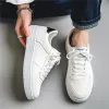 Laarzen casual vergroting van heren kleine witte schoenen trend ademende bordschoenen lichtgewicht tennisschoenen buiten sneakers