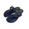 designer sandaler kvinna berömda tofflor glider charm skjutreglage svart brun naken läder mjuk löpare kvinnor skor sommar strand flip flops clogs