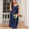 Damen-Nachtwäsche, Damen-Nachthemd in Übergröße, 5XL, modisch, solide, lässige Nachtwäsche, lange Satin-Nachtwäsche, sexy Spaghetti-Träger, Chemise-Nachthemd, C24319