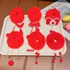 Accessori per capelli 1 paio Nappa Bambini Corda rossa Palla di pelo Fiocco Anno cinese Copricapo Vestito di linguetta