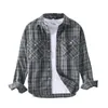 Mäns avslappnade skjortor Spring och Autumn Retro Plaid Work Shirt Coat Hong Kong Style Lossa stor mångsidig långärmad