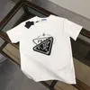 Maglietta da uomo Designer per uomo Camicie da donna Triangolo invertito Maglietta di moda con lettere Casual Estate Manica corta Uomo Tee Donna Abbigliamento Taglia asiatica