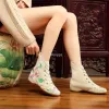 ブーツレトロな女性刺繍コットンレースアップショートフラットブーツ、秋のレディースカジュアル中国の刺繍靴快適なブーツ