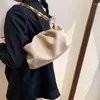 TOTES Zincir PU Altın Deri Yumuşak Çanta Kadınlar İçin 2024 Koltuk altı Çantalar Lady Omuz Çantaları Kadın Düz Renk Seyahat Debriyajı